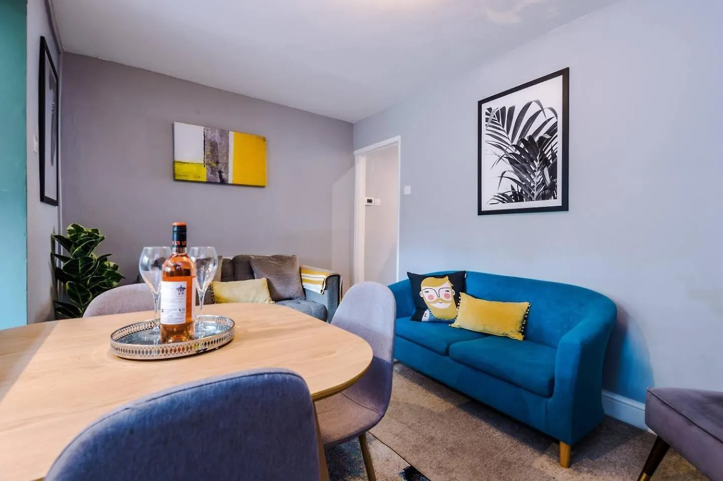 Lovely Home In Cheltehnam Parking & Great Location Cheltenham Casa de Férias